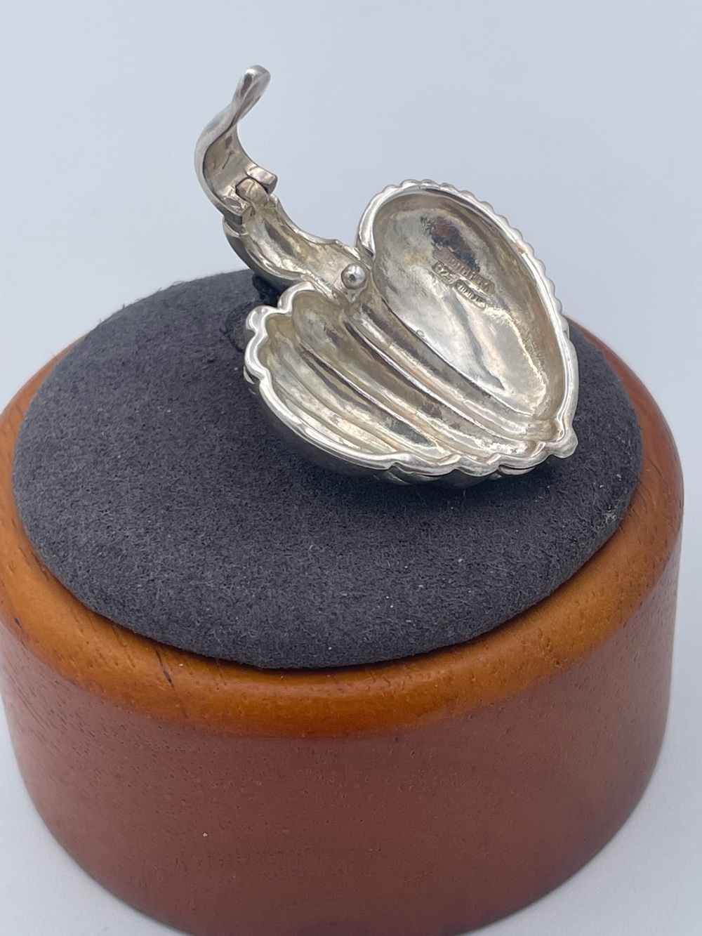 Judith Ripka Sterling Silver 925 Textured Heart Leaf Enhancer Pendant Thailand - Picture 6 of 9
